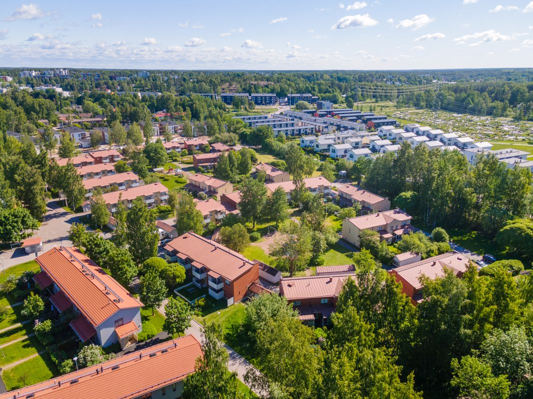 2 bedrooms, Helsinki, Mellunkylä