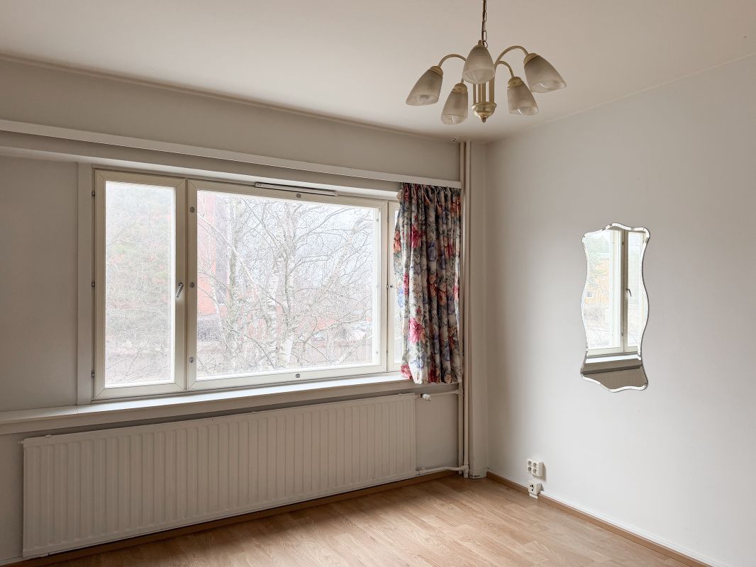 Studio, Helsinki, Roihuvuori