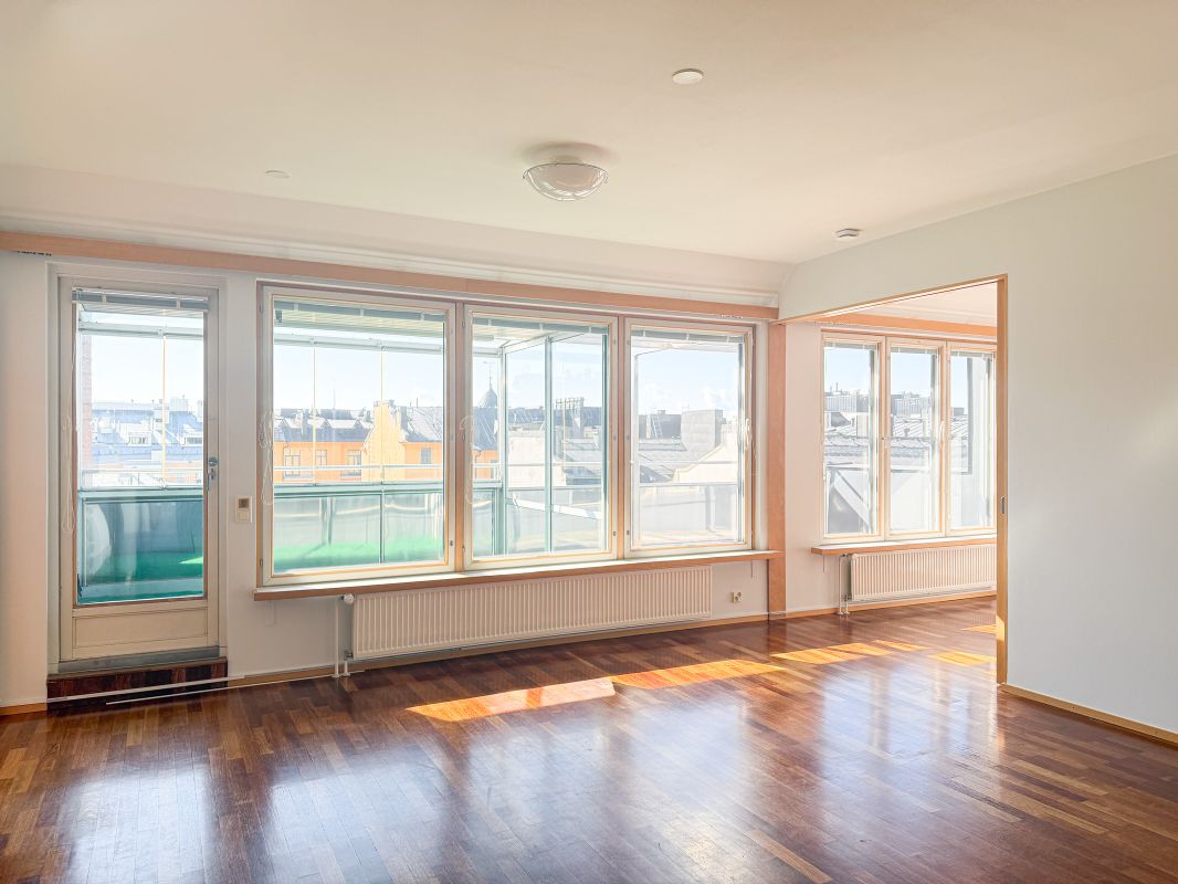 3 bedrooms, Helsinki, Kamppi