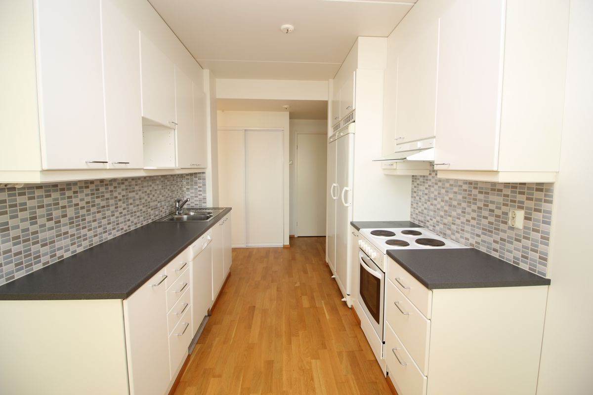 4 bedrooms, Helsinki, Kannelmäki