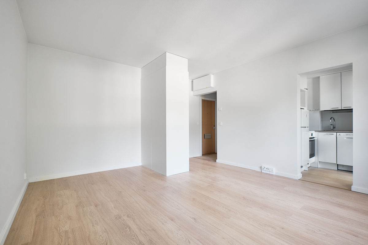 Studio, Helsinki, Konala
