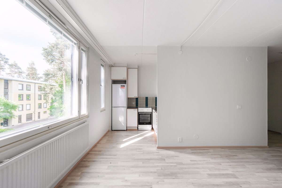 Studio, Tuusula, Hyrylä
