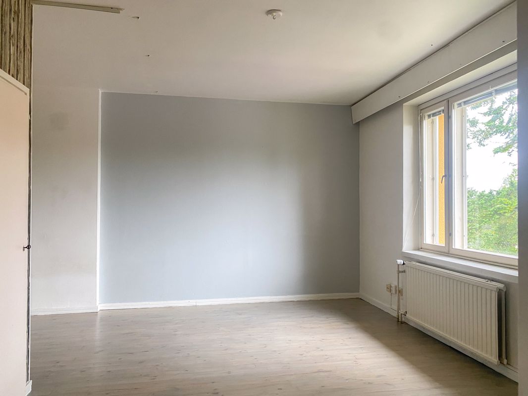 Studio, Hyvinkää, Mustamännistö