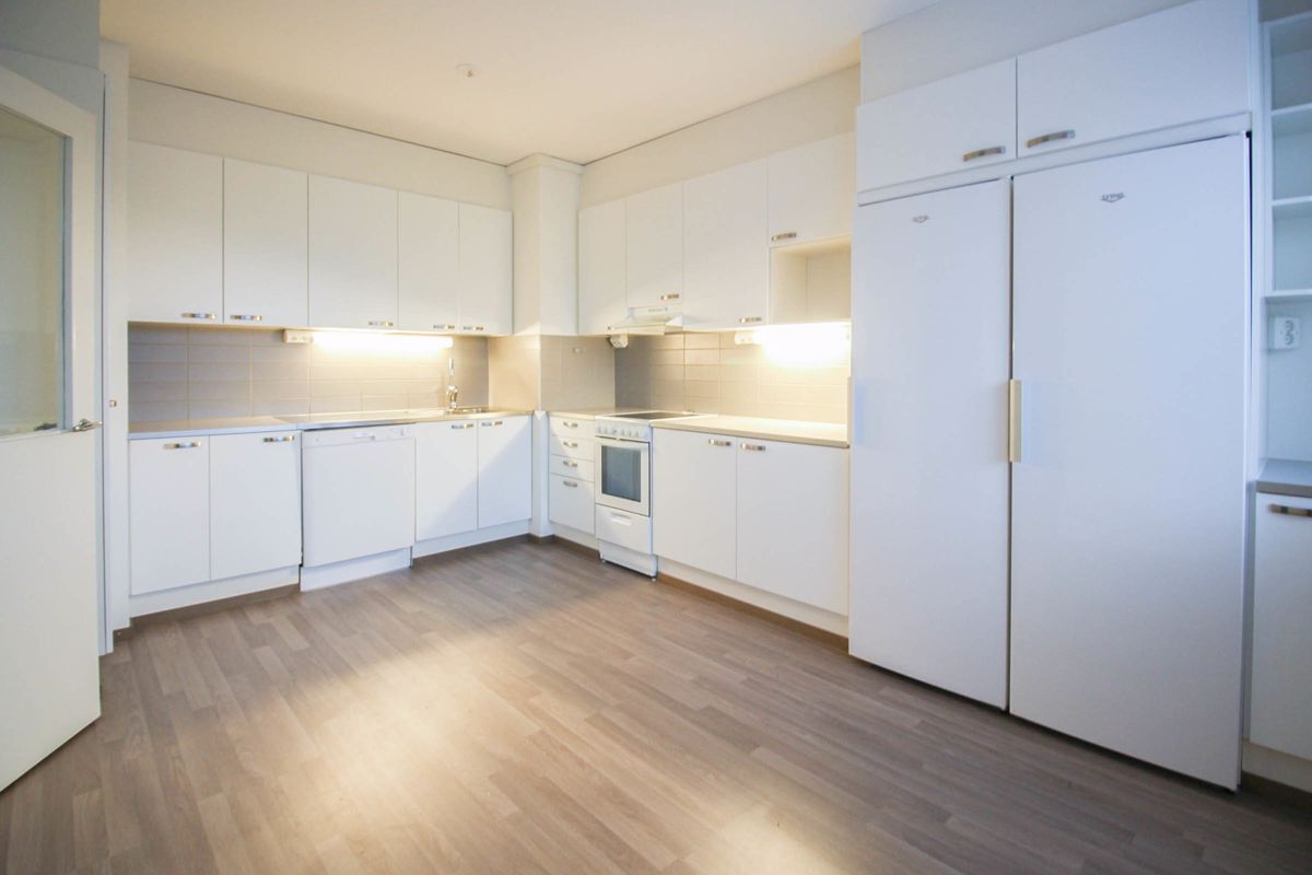 Kuvat on otettu vastaavasta asunnosta. - 2 bedrooms, Tampere, Kaukajärvi