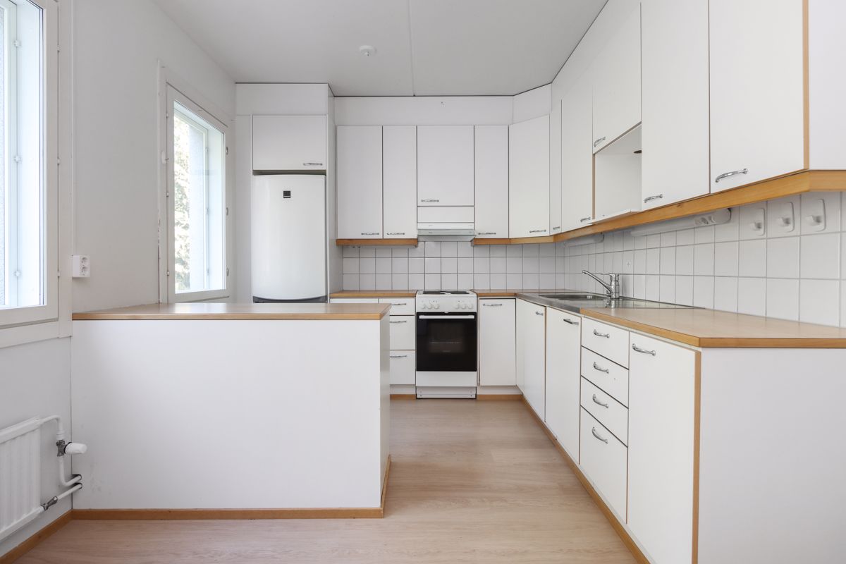 Asunnossa on asuttu kuvien ottamisen jälkeen. - Neliö, Helsinki, Oulunkylä