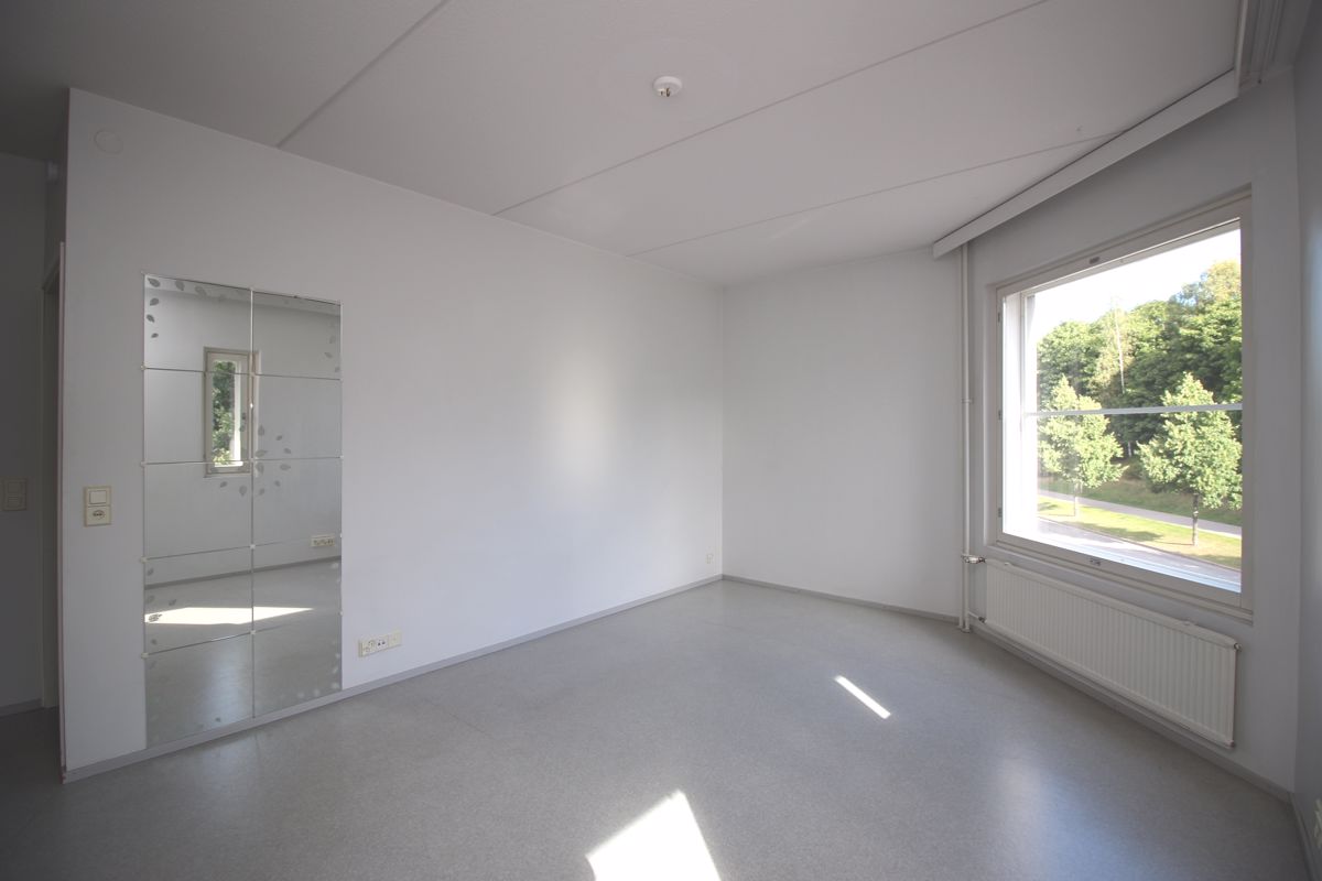 Huom. Asuntoon on asennettu laminaattilattia kuvien ottamisen jälkeen - 1-bedroom apartment, Lahti, Paavola