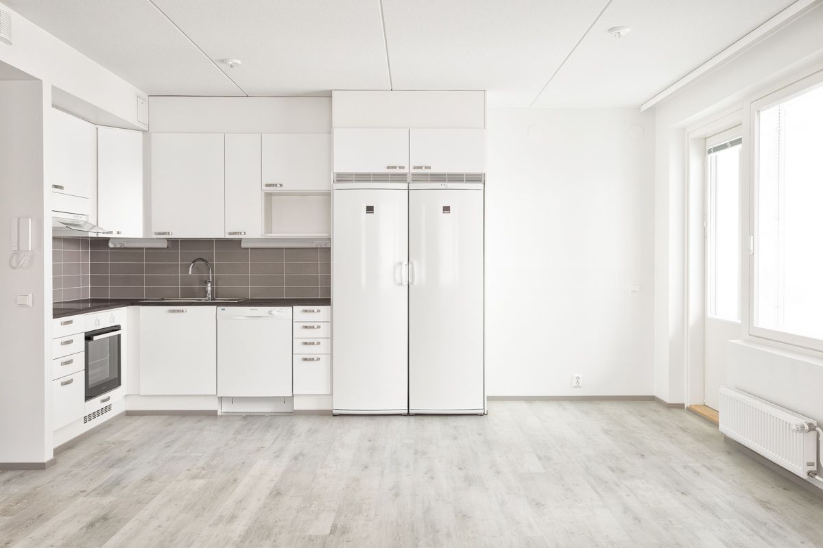 Kuvat otettu valmistumisen yhteydessä toukokuussa 2019 lähes vastaavasta asunnosta 3. kerroksesta. - 2 bedrooms, Vantaa, Martinlaakso