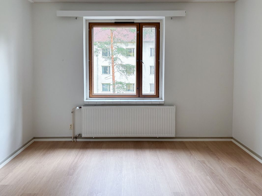 Studio, Hyvinkää, Mustamännistö