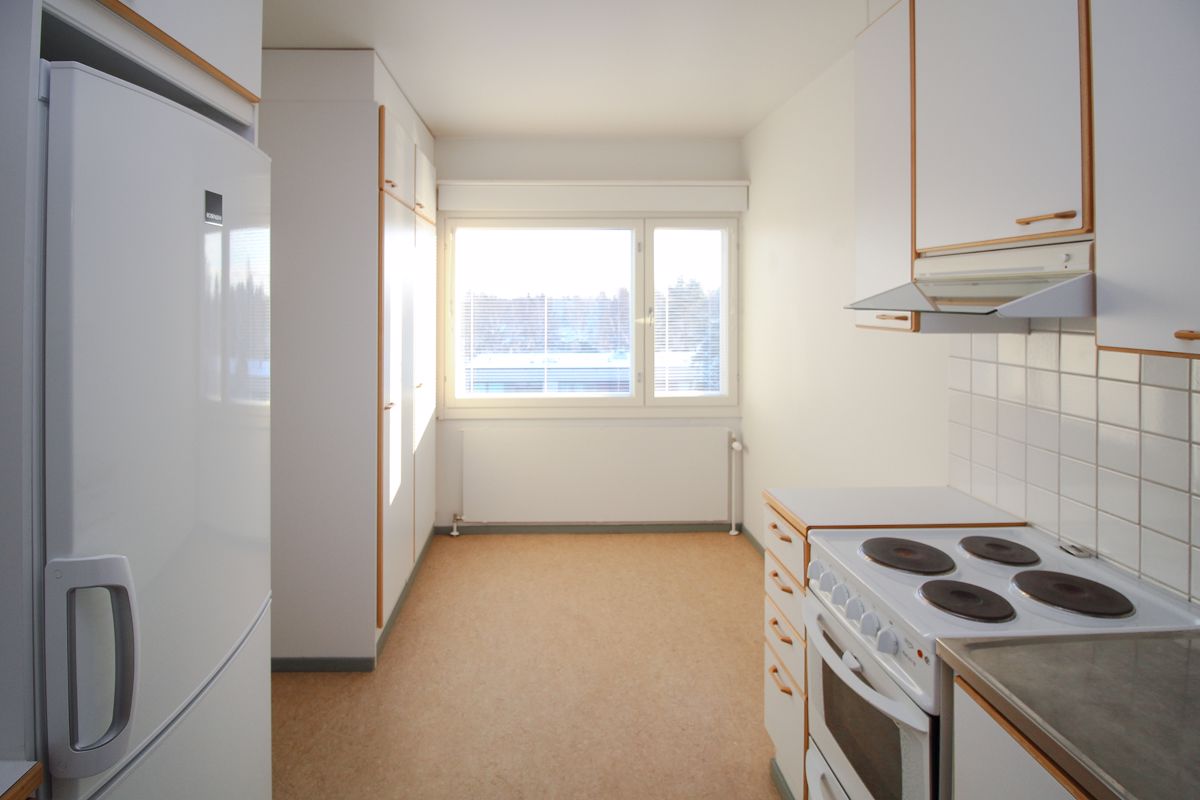 Asunnossa on asuttu kuvien ottamisen jälkeen. - Kolmio, Helsinki, Kontula