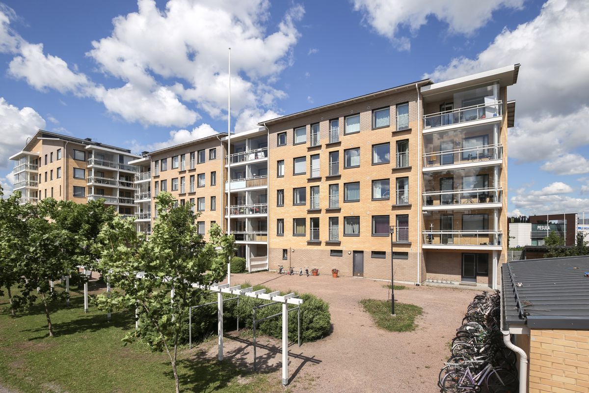 Yksiö, Vantaa, Pakkala