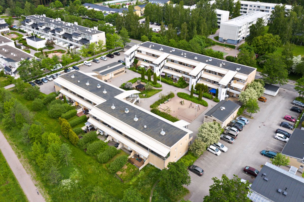 Neliö, Vantaa, Simonkylä